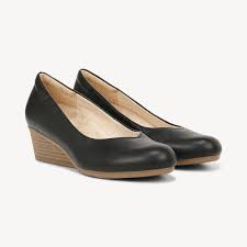 Dr. Scholl's women 10 be ready black wedge slip on